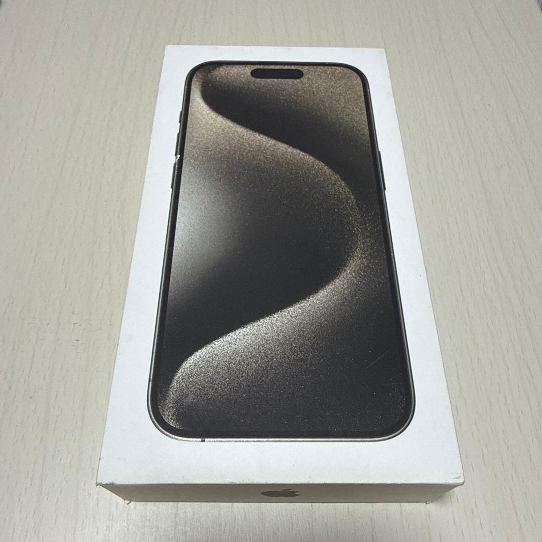 Apple iPhone 15 Pro 本体 値下げしましたケース付き