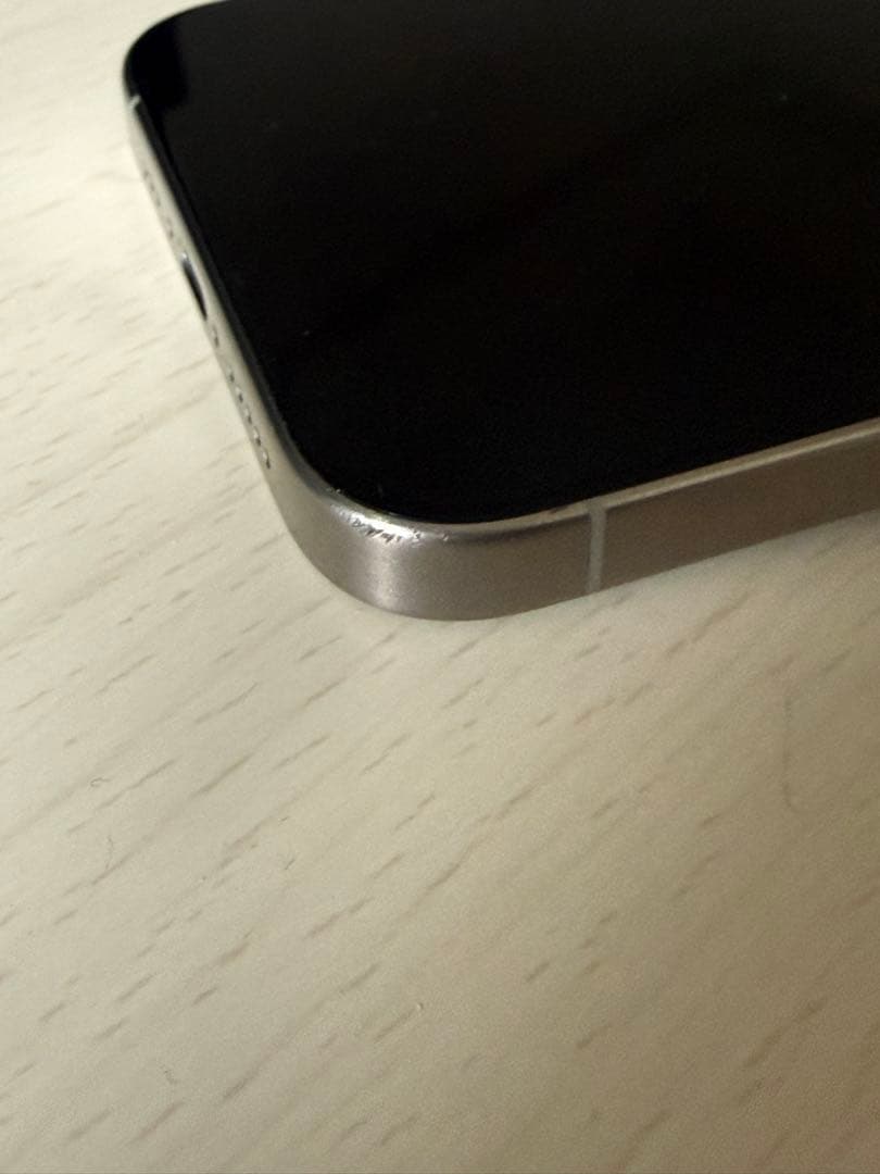 Apple iPhone 15 Pro 本体 値下げしましたケース付き