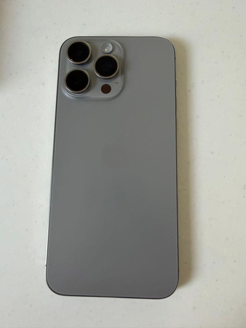 iPhone15Pro Max 美品
