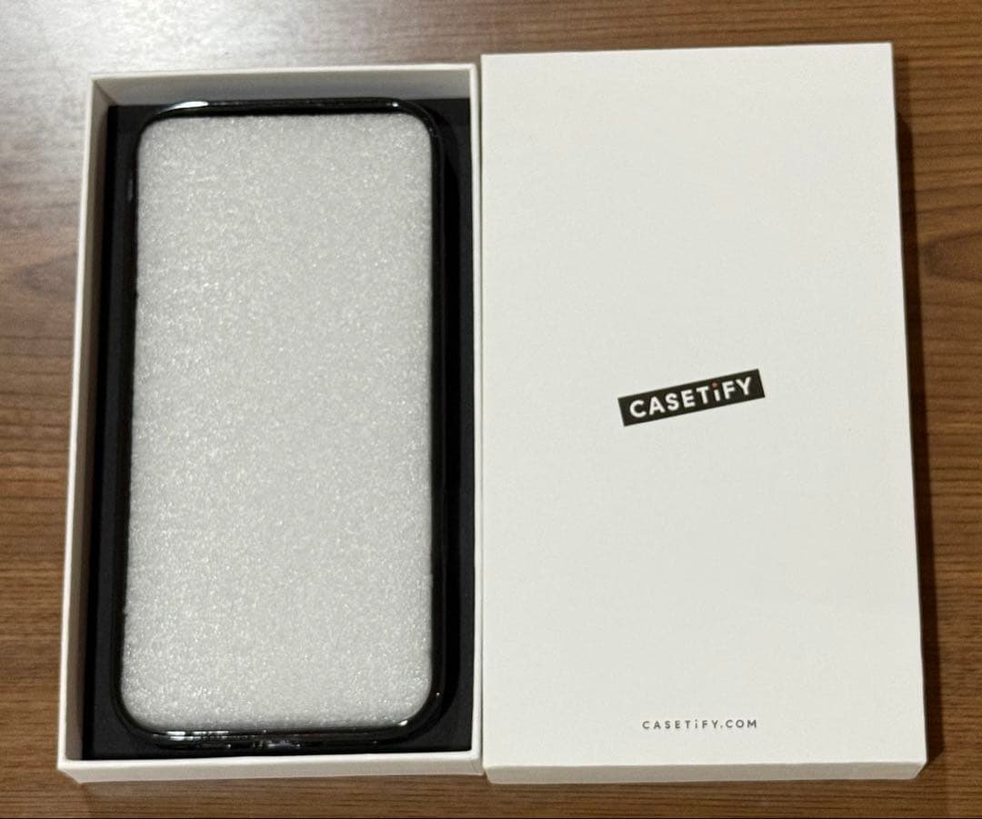 CASSETiFY iPhone 16Promaxケース 黒縁ソフトクリア