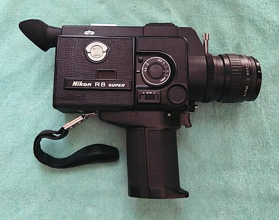 M*1様 Nikon R8 SUPER 8ミリカメラ フィルムカメラ