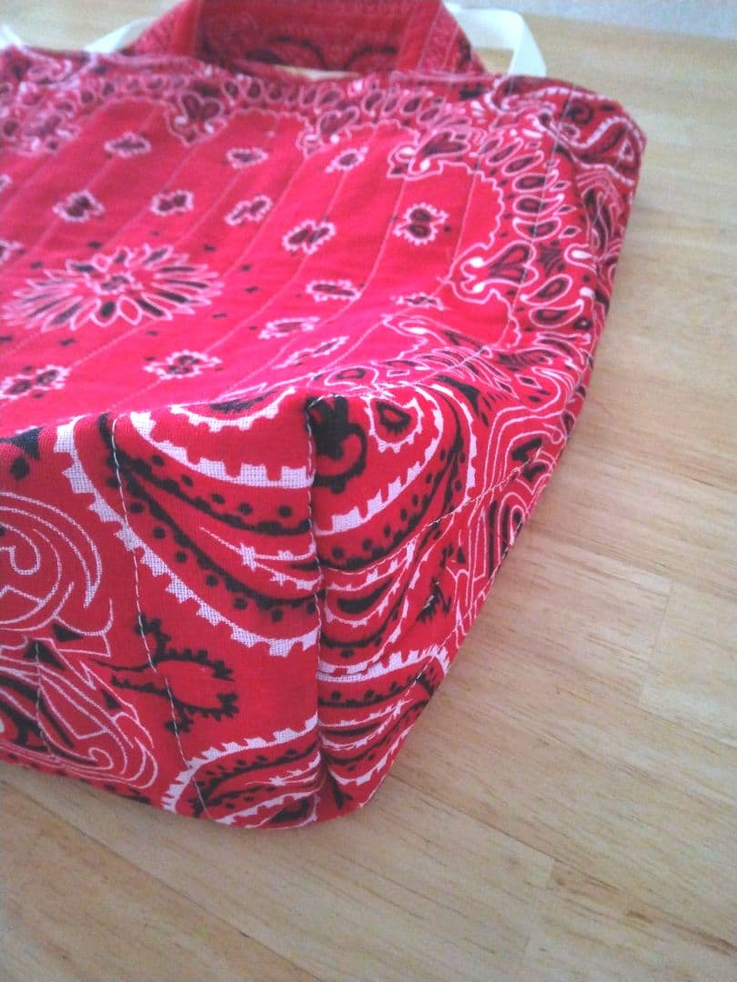 【大容量】赤バンダナ キルティングトート 2WAY A4収納可