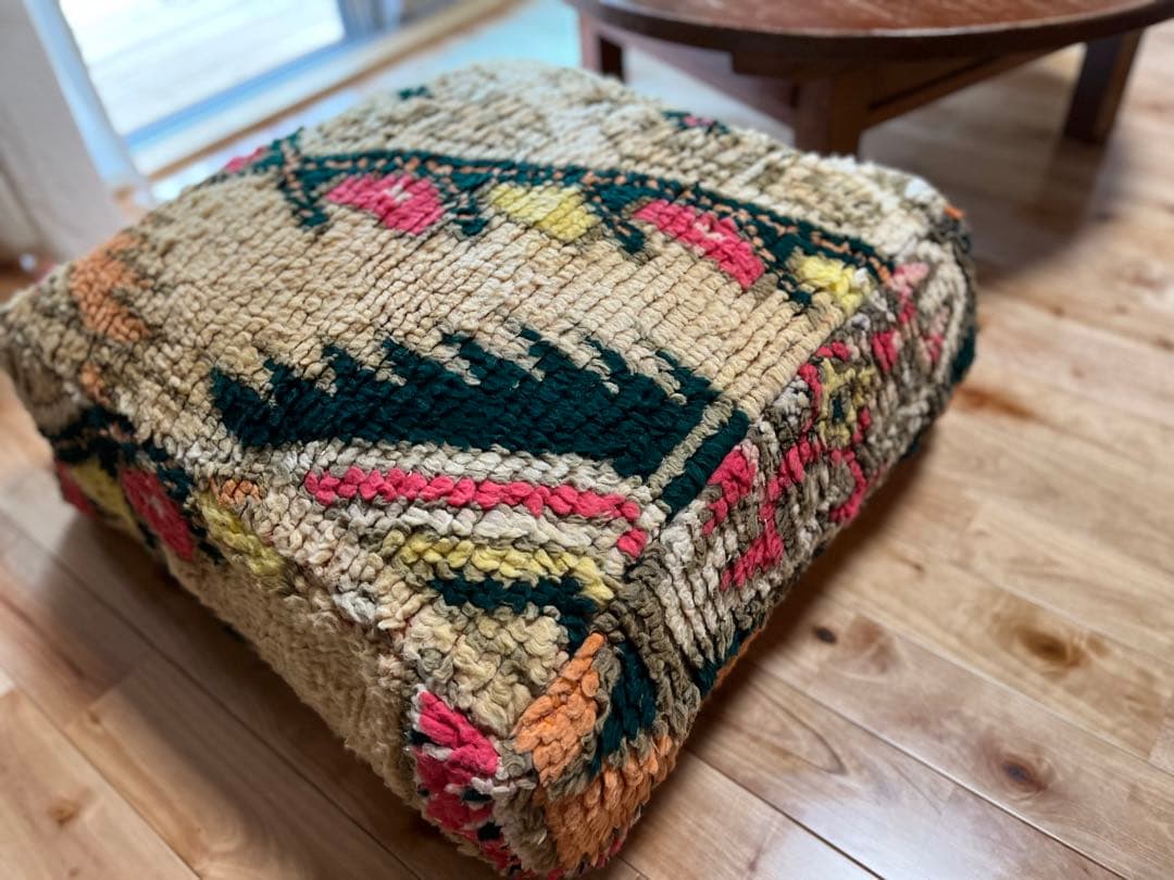 vintage floor cushion　グリーンベージュ