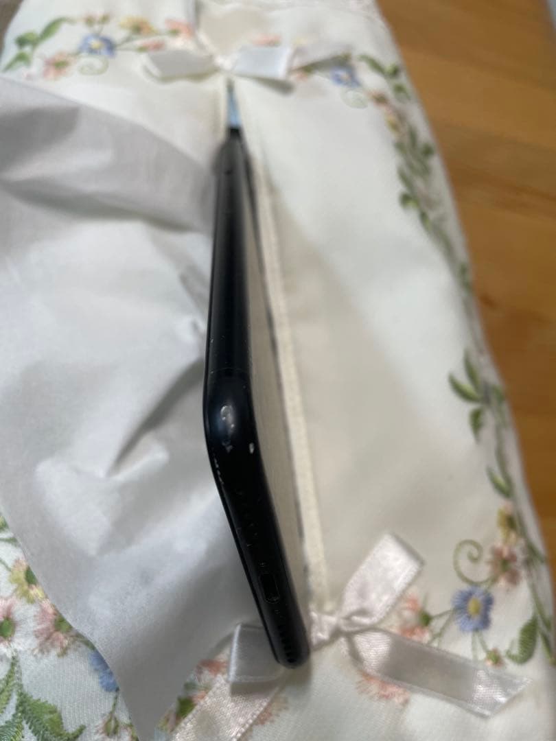 iPhone 7 128GB ブラック SIMフリー 動作確認済み