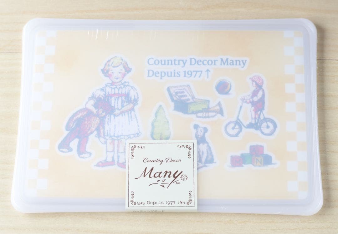 マニープチメゾン　キュイジーヌ カッティングボード　まな板　日本製　新品