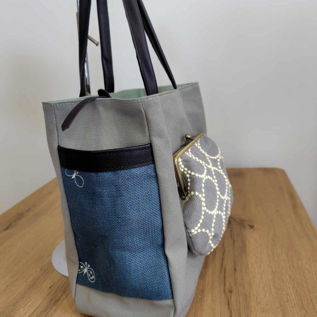 ミナペルホネン/tambourineタンバリングレイ/がま口仕切り付きトート