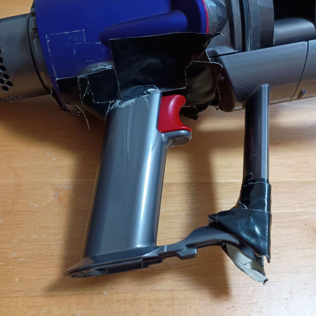 ダイソン　SV18 Dyson Digital Slim 充電器付き