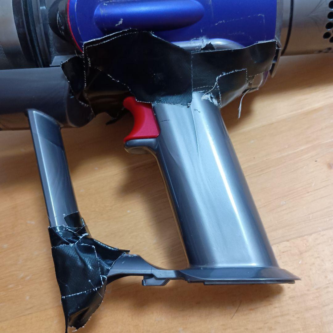 ダイソン　SV18 Dyson Digital Slim 充電器付き