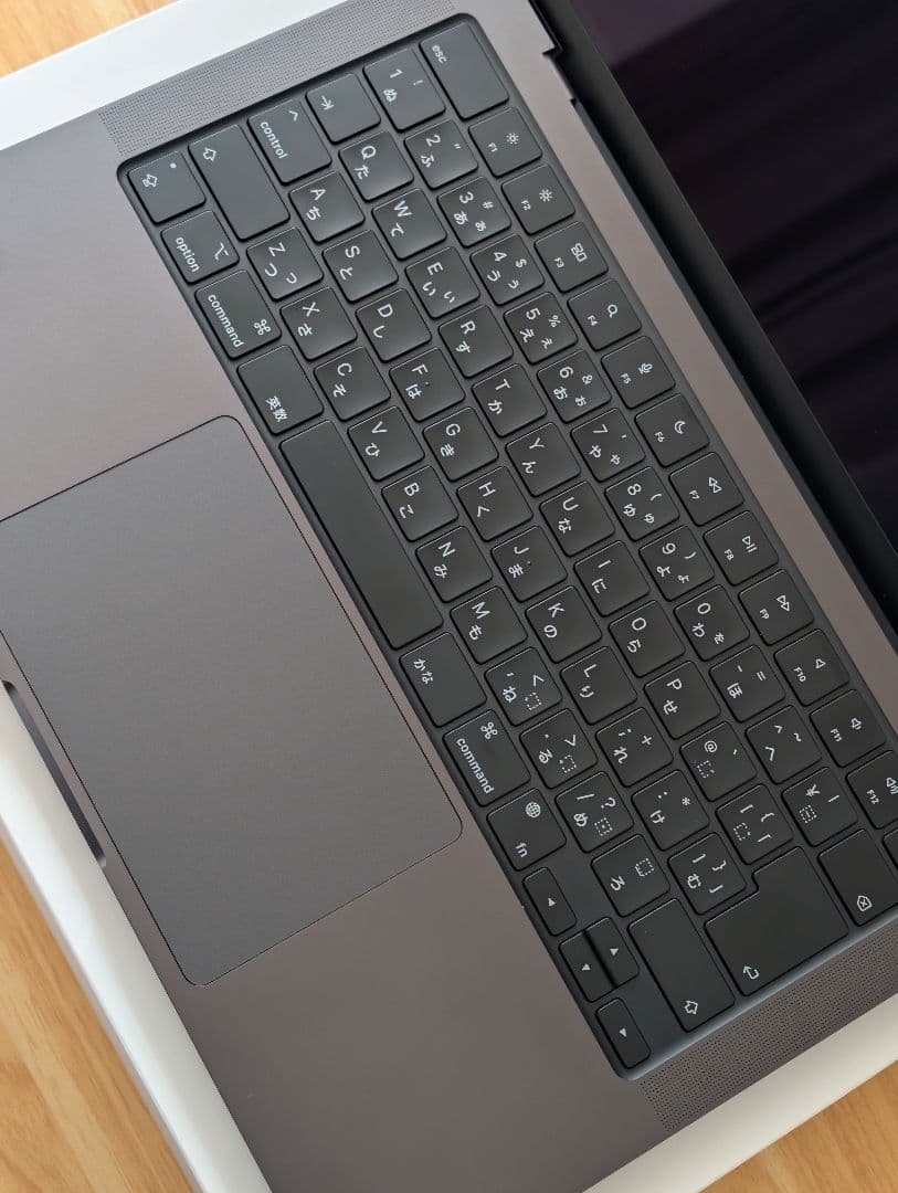 MacBook Pro 14インチ M4チップ 16GB 512GB