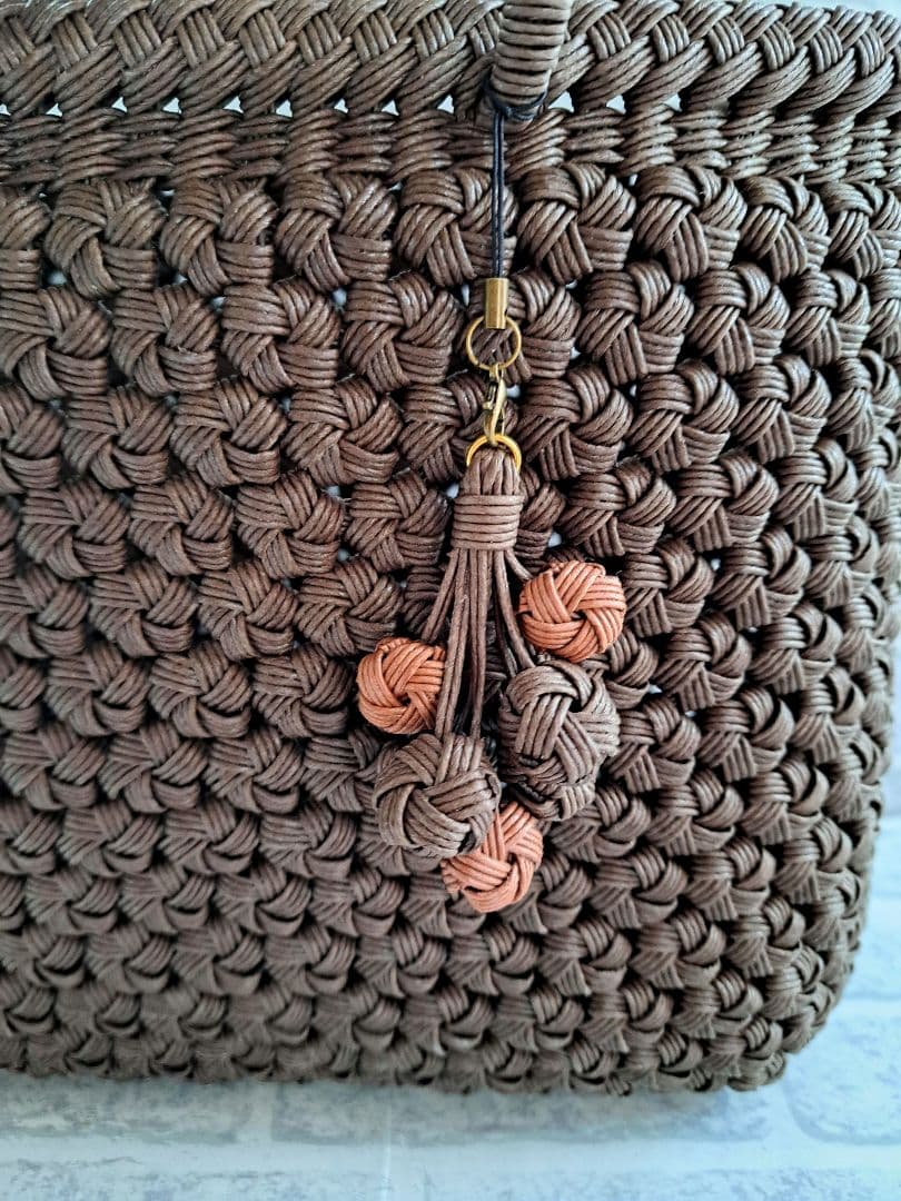 大サイズ ライトチョコ山葡萄風 クラフトバンド花結び クラフトテープかごバッグ