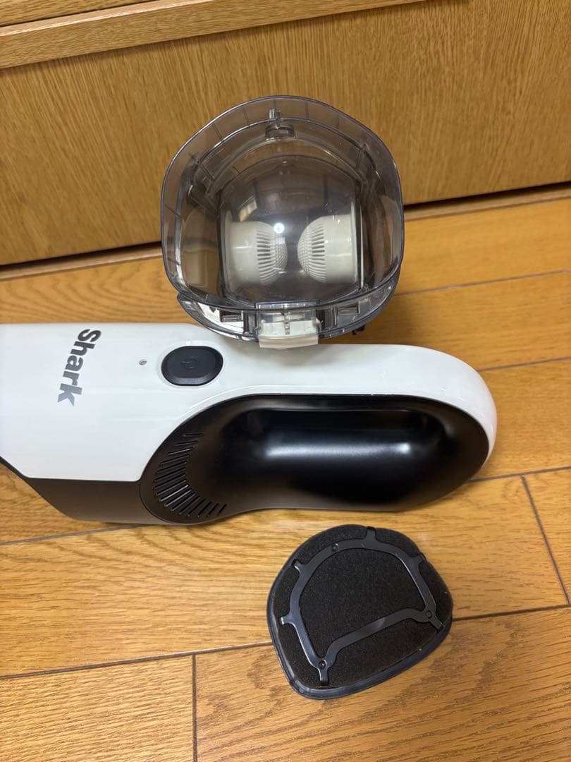 シャーク充電式サイクロンスティッククリーナー CH965J