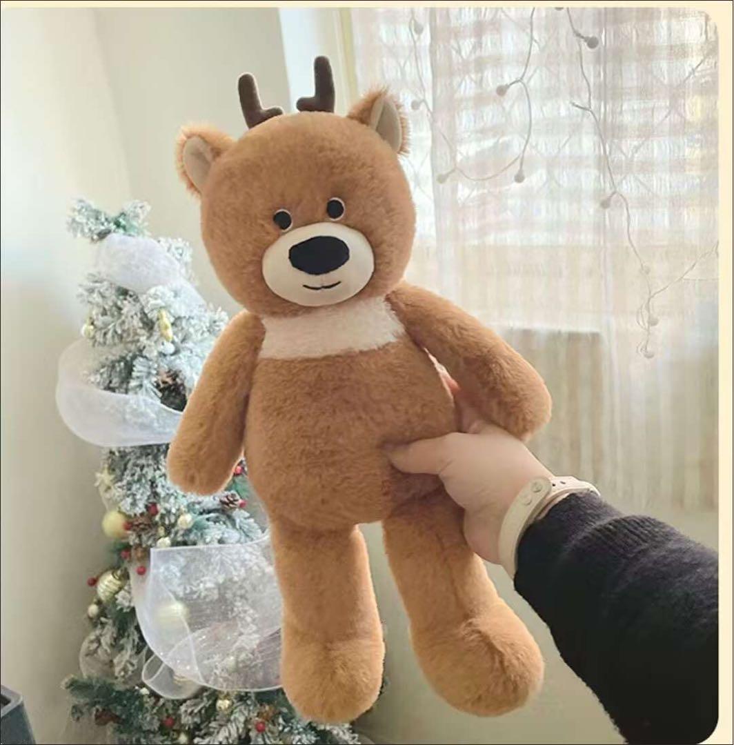 茶色のクマのぬいぐるみ