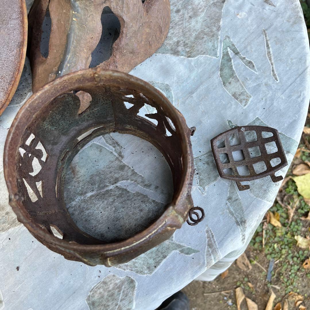 アンティーク　鉄鋳物製　灯篭