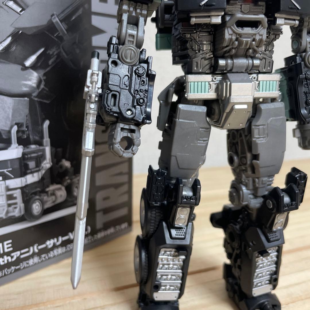 ネメシスプライム　40thアニバーサリーVer　トランスフォーマー スタジオ