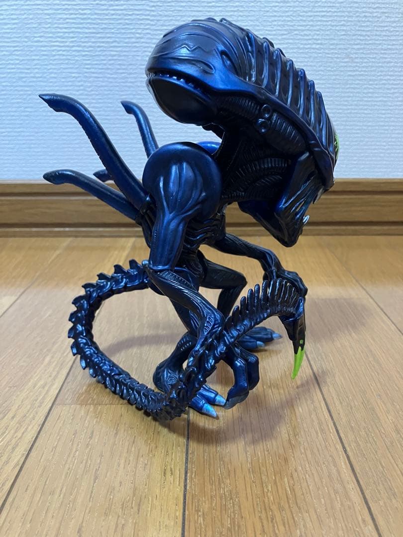 THREE-B/ AVP2: エイリアン ウォーリアー フィギュア 2体セット