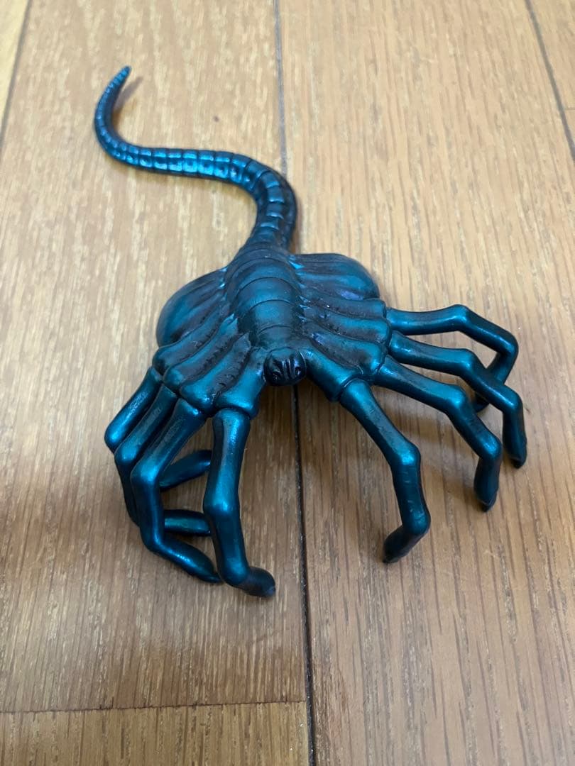 THREE-B/ AVP2: エイリアン ウォーリアー フィギュア 2体セット