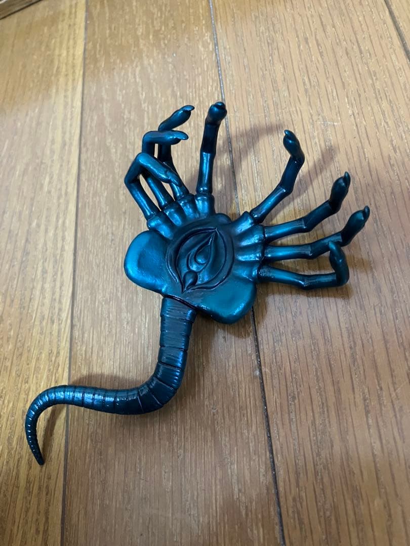 THREE-B/ AVP2: エイリアン ウォーリアー フィギュア 2体セット