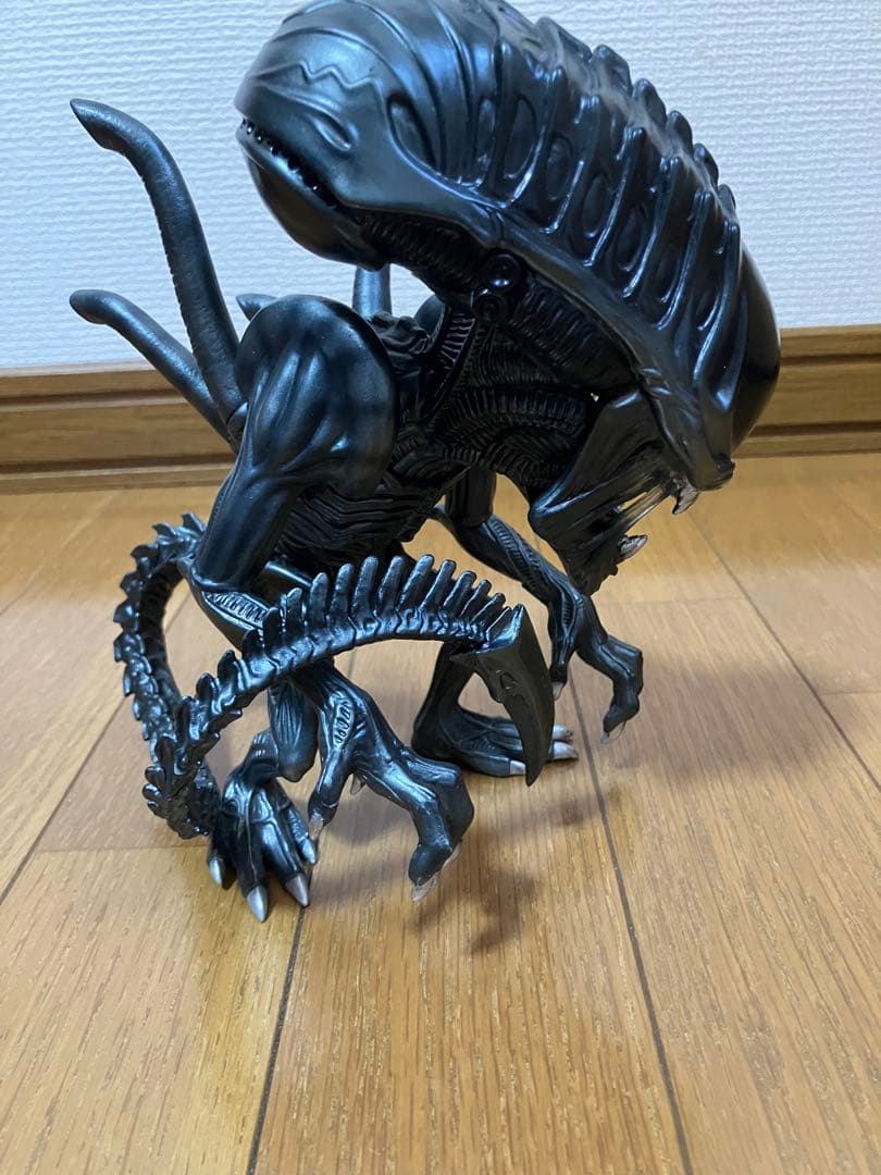 THREE-B/ AVP2: エイリアン ウォーリアー フィギュア 2体セット