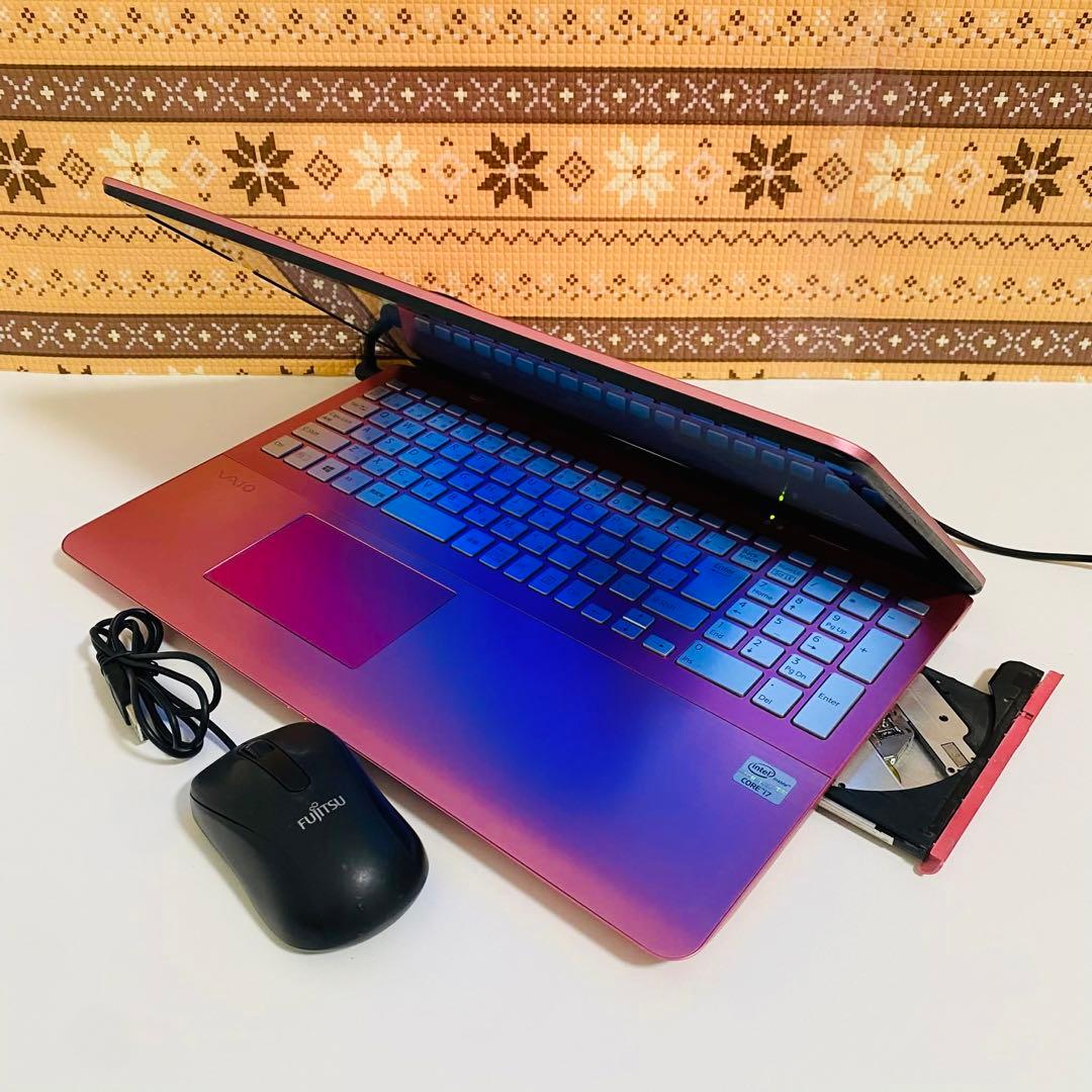 Y949 SonyVaioノートパソコンi7 8G SSDタッチパネルWin11