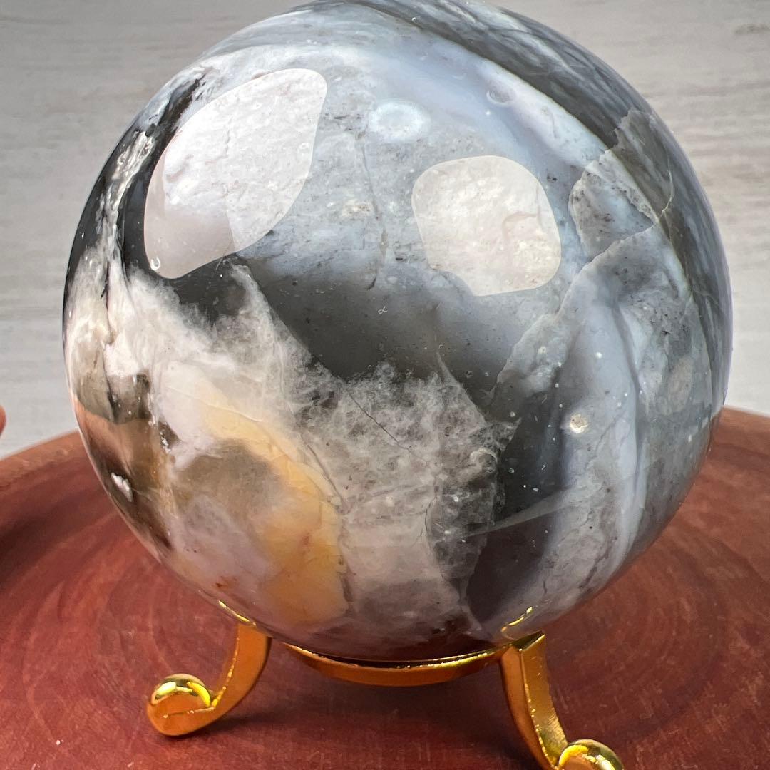 天然石　ペトリファイドウッド　スフィア　79ミリ　台座付き　宇宙のようなペトリ
