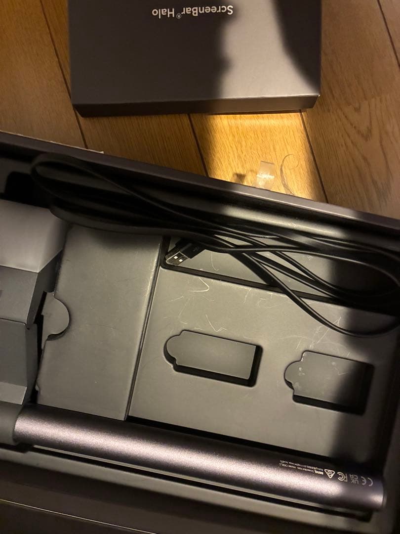 【面交/発送可】BenQ ScreenBar Halo モニターライト