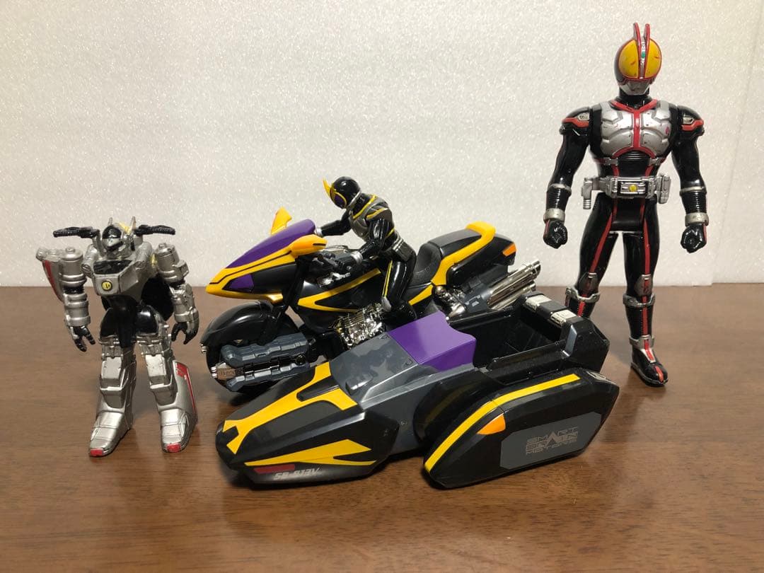 真骨彫 仮面ライダー カイザ サイガ ファイズ オートバジン サイドバッシャー