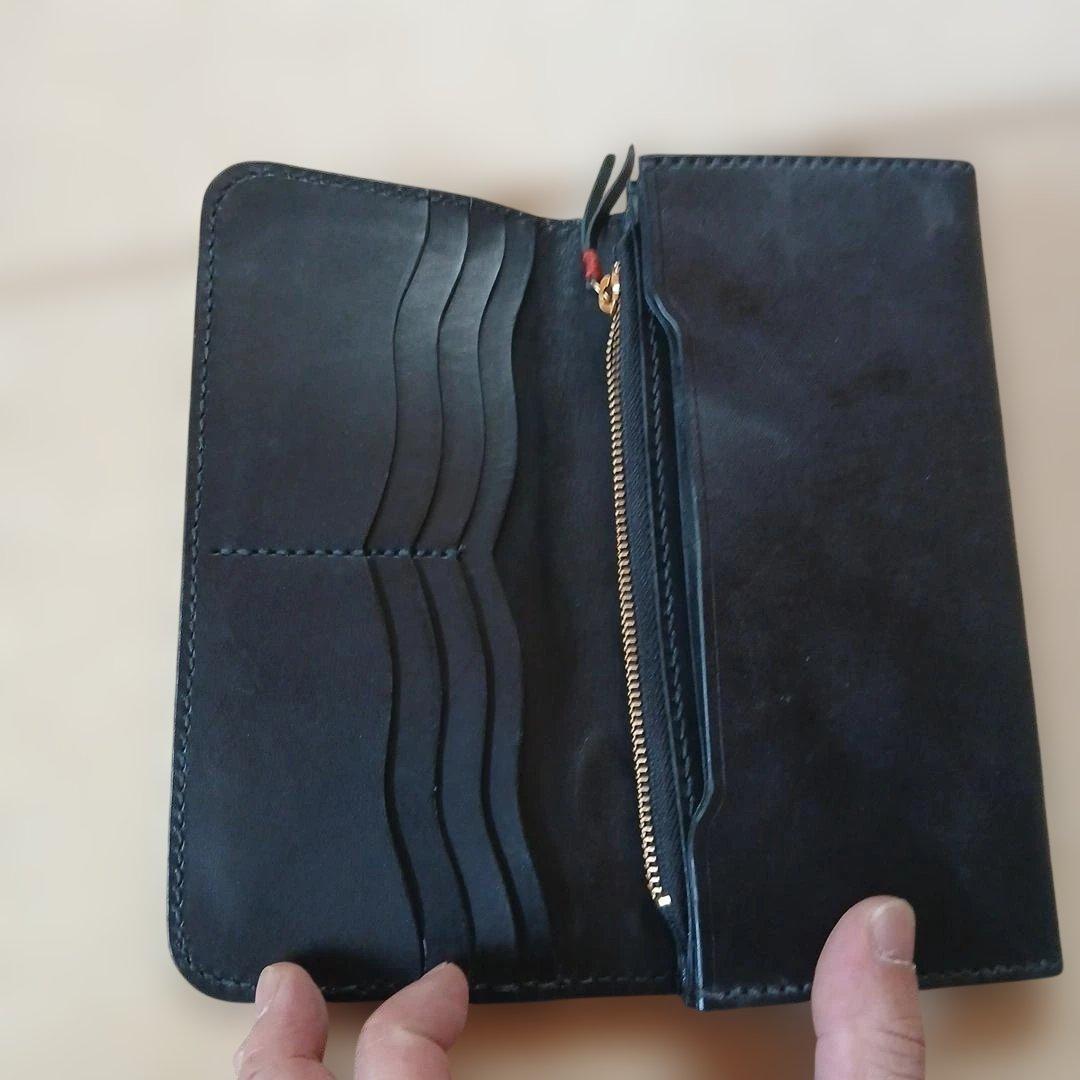 レザーとレースの長財布