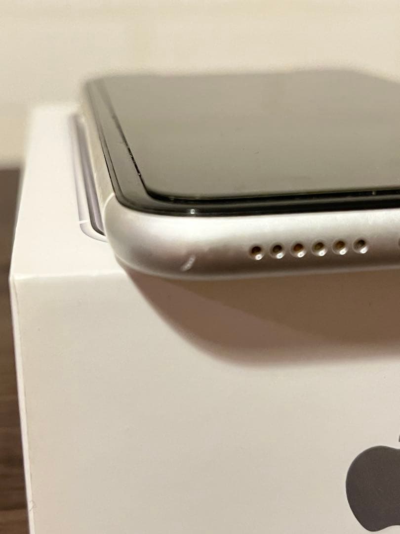 IPhone XR 128GB オフホワイト 香港版 A2108