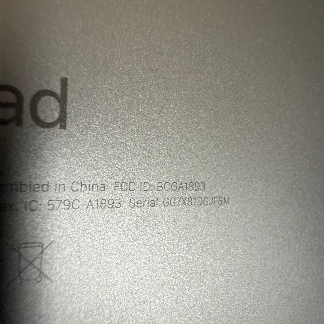 iPad第6世代　A1893 128GB