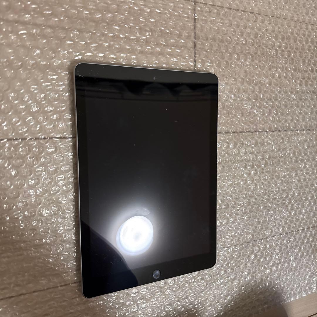 iPad第6世代　A1893 128GB