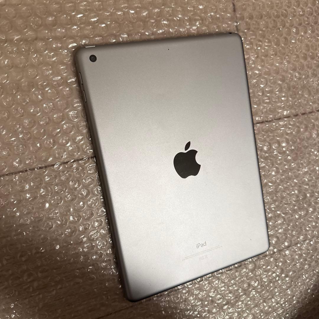 iPad第6世代　A1893 128GB