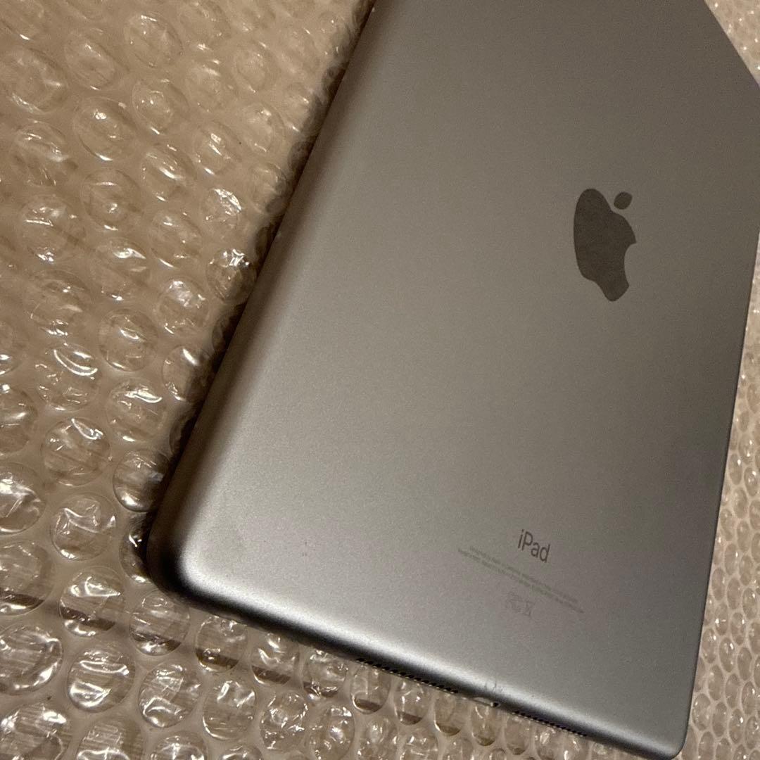 iPad第6世代　A1893 128GB