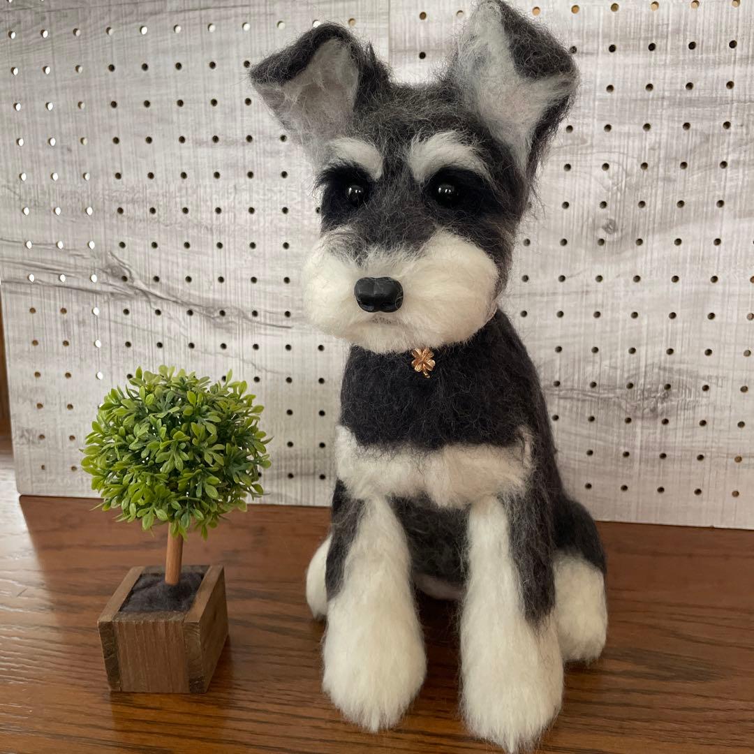 羊毛フェルト　ミニチュアシュナウザー　ブラック&シルバー　２点