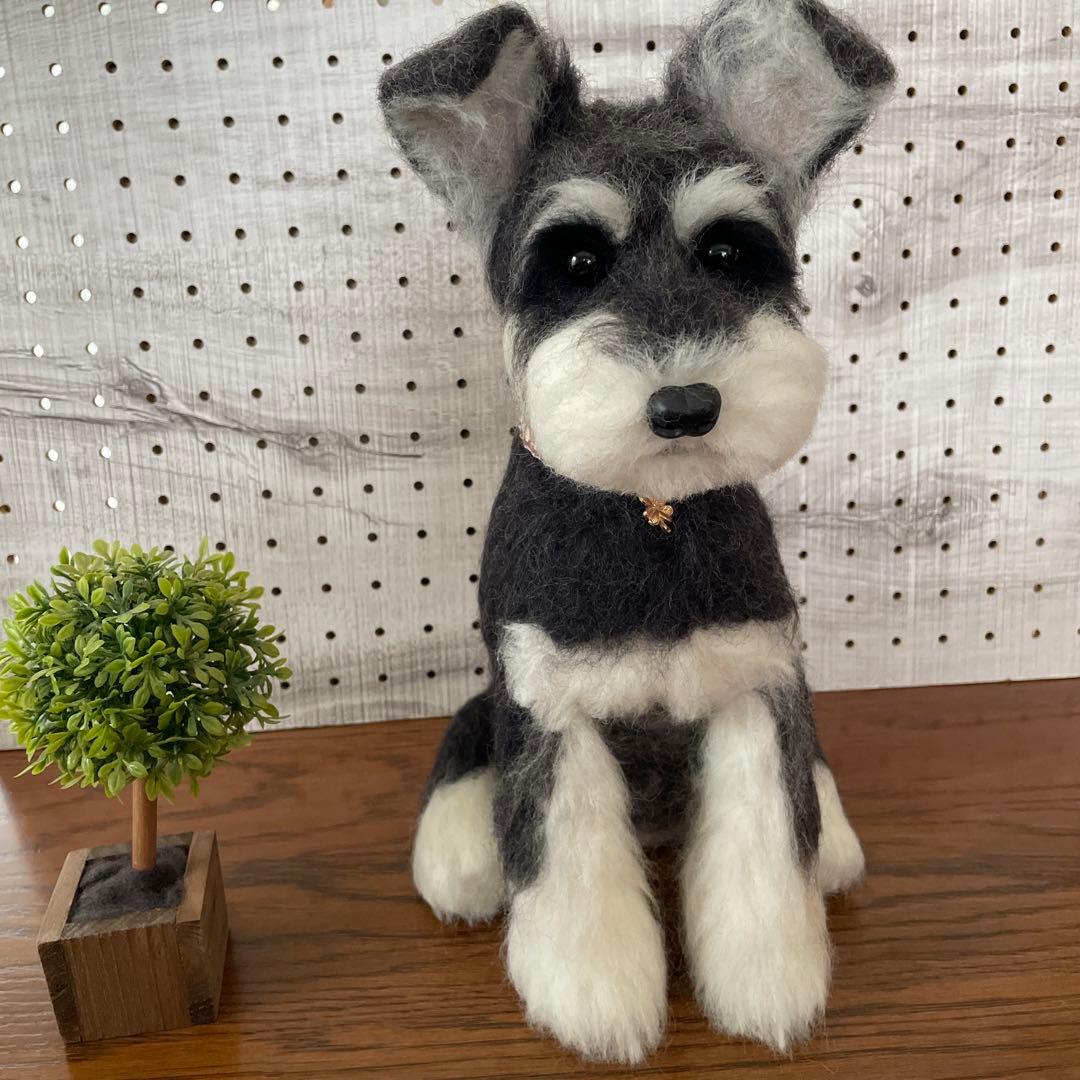 羊毛フェルト　ミニチュアシュナウザー　ブラック&シルバー　２点
