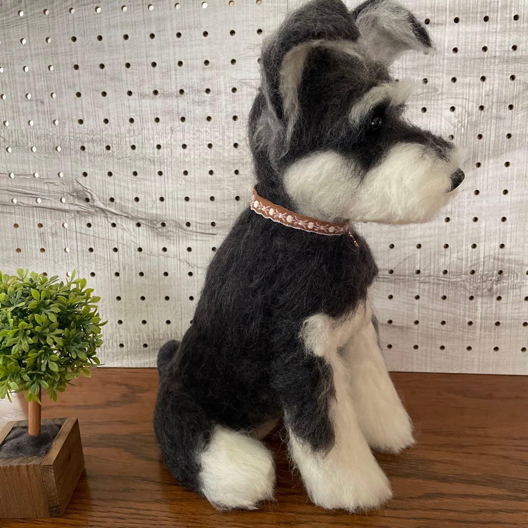 羊毛フェルト　ミニチュアシュナウザー　ブラック&シルバー　２点