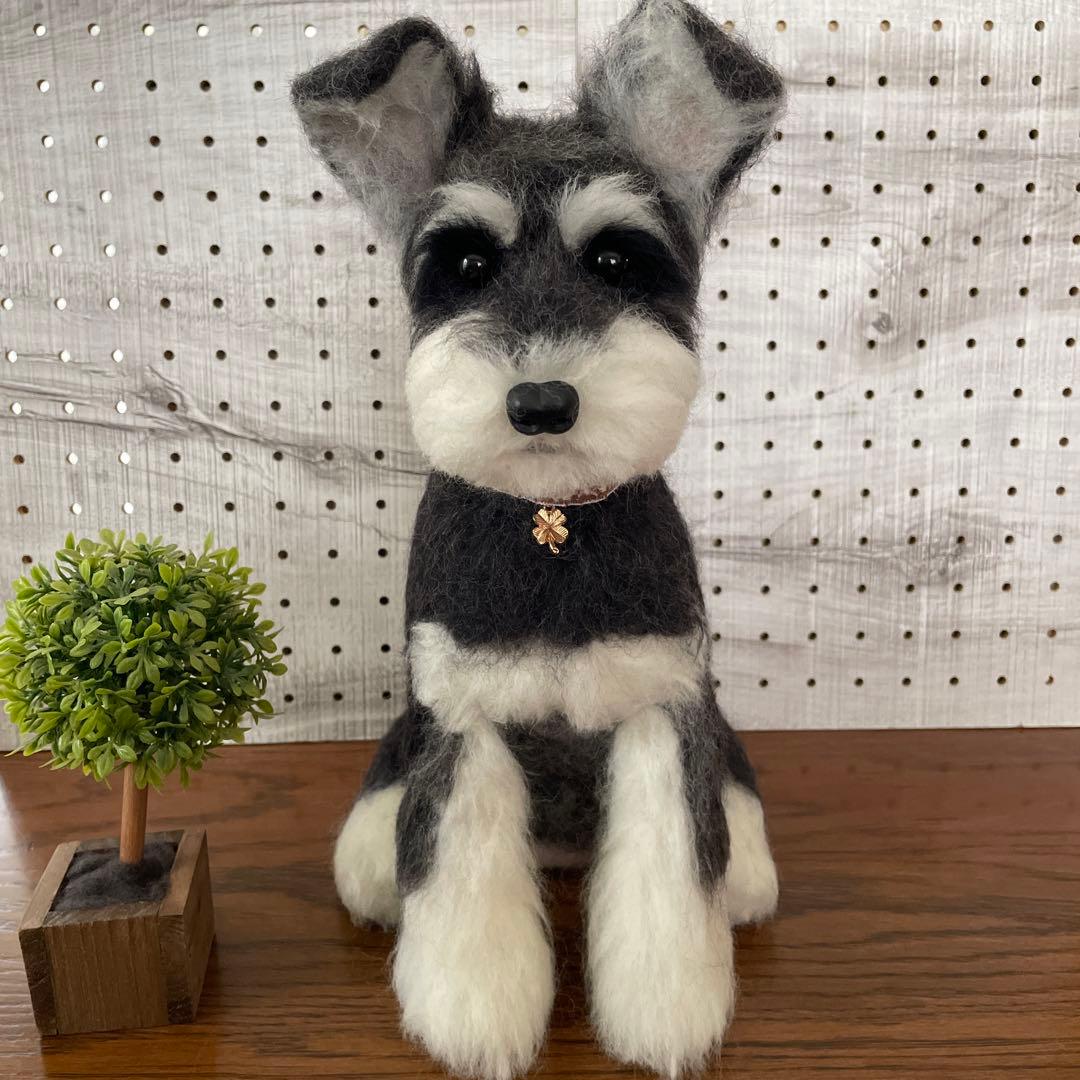 羊毛フェルト　ミニチュアシュナウザー　ブラック&シルバー　２点