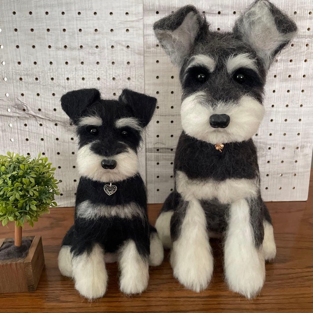 羊毛フェルト　ミニチュアシュナウザー　ブラック&シルバー　２点