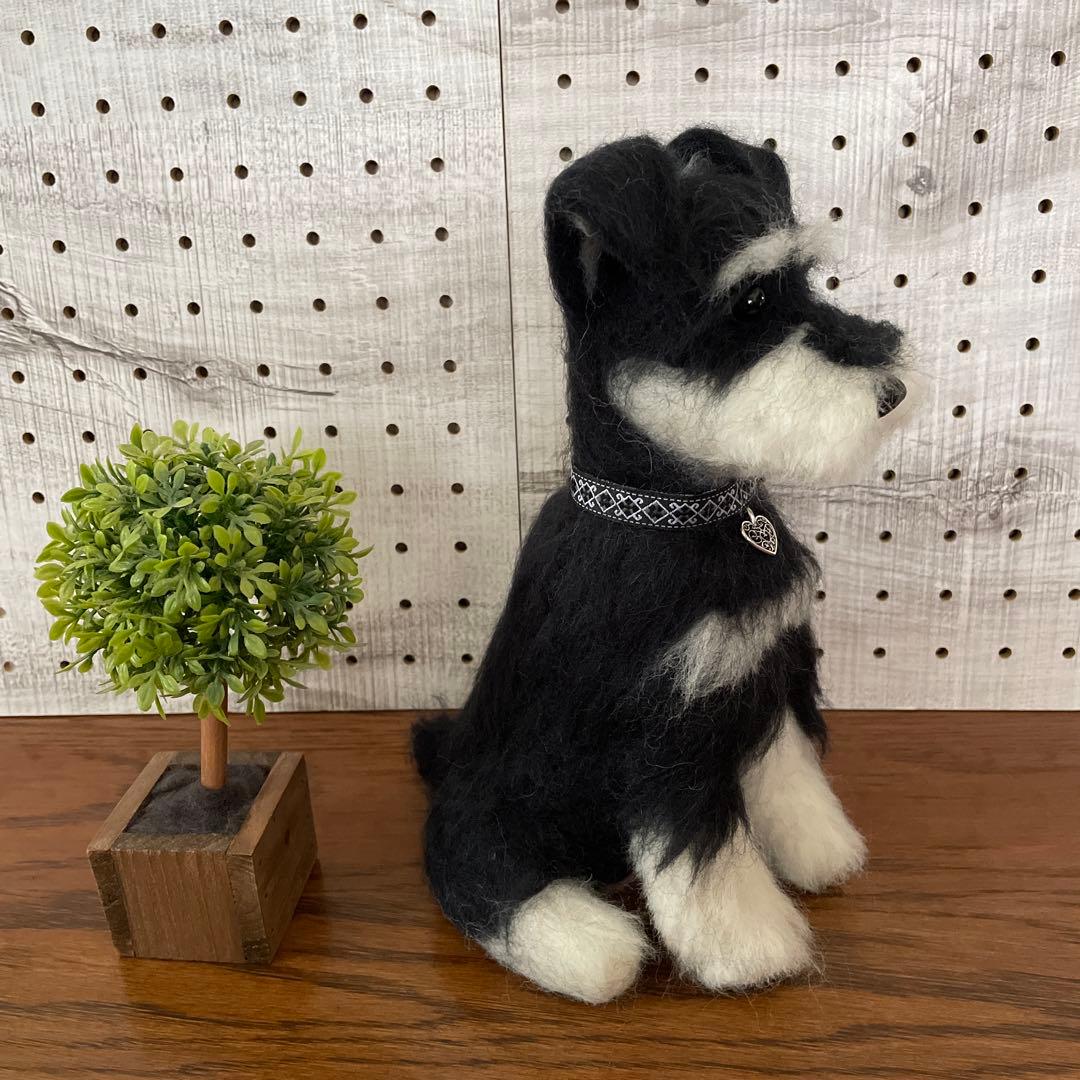 羊毛フェルト　ミニチュアシュナウザー　ブラック&シルバー　２点
