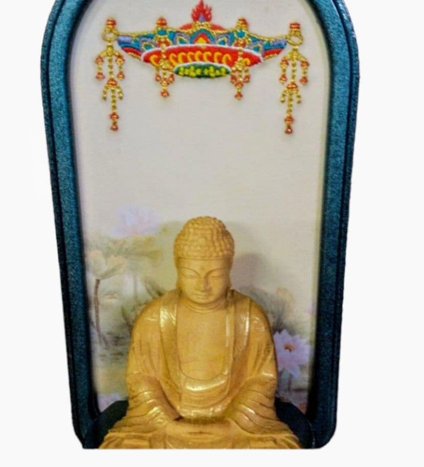 新品 未使用 華の雫 座釈迦 お釈迦様 仏壇仏具 葬儀 仏像 楠 金泥