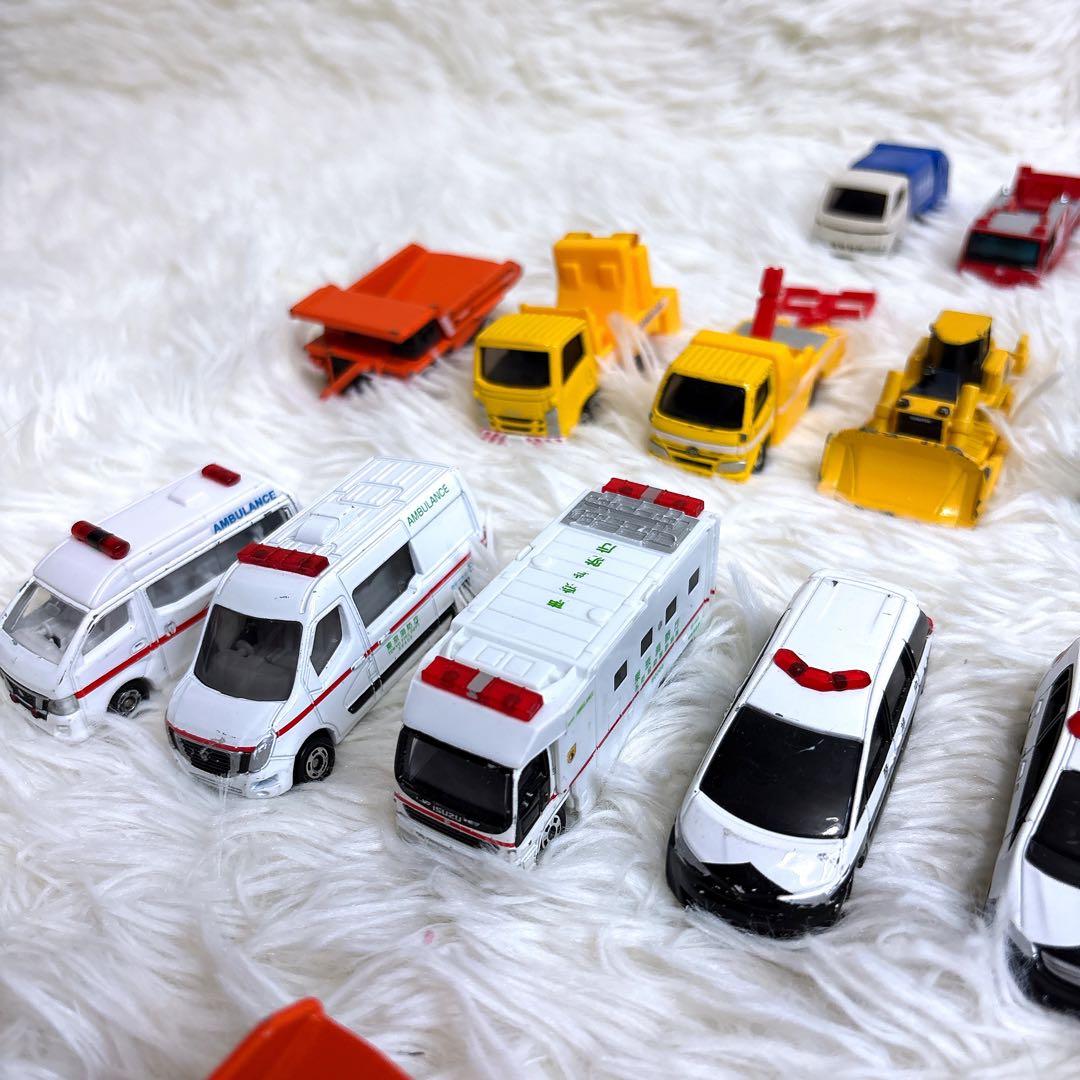トミカ TOMICA 働く車 28台セット 消防車 救急車 工事車両 まとめ