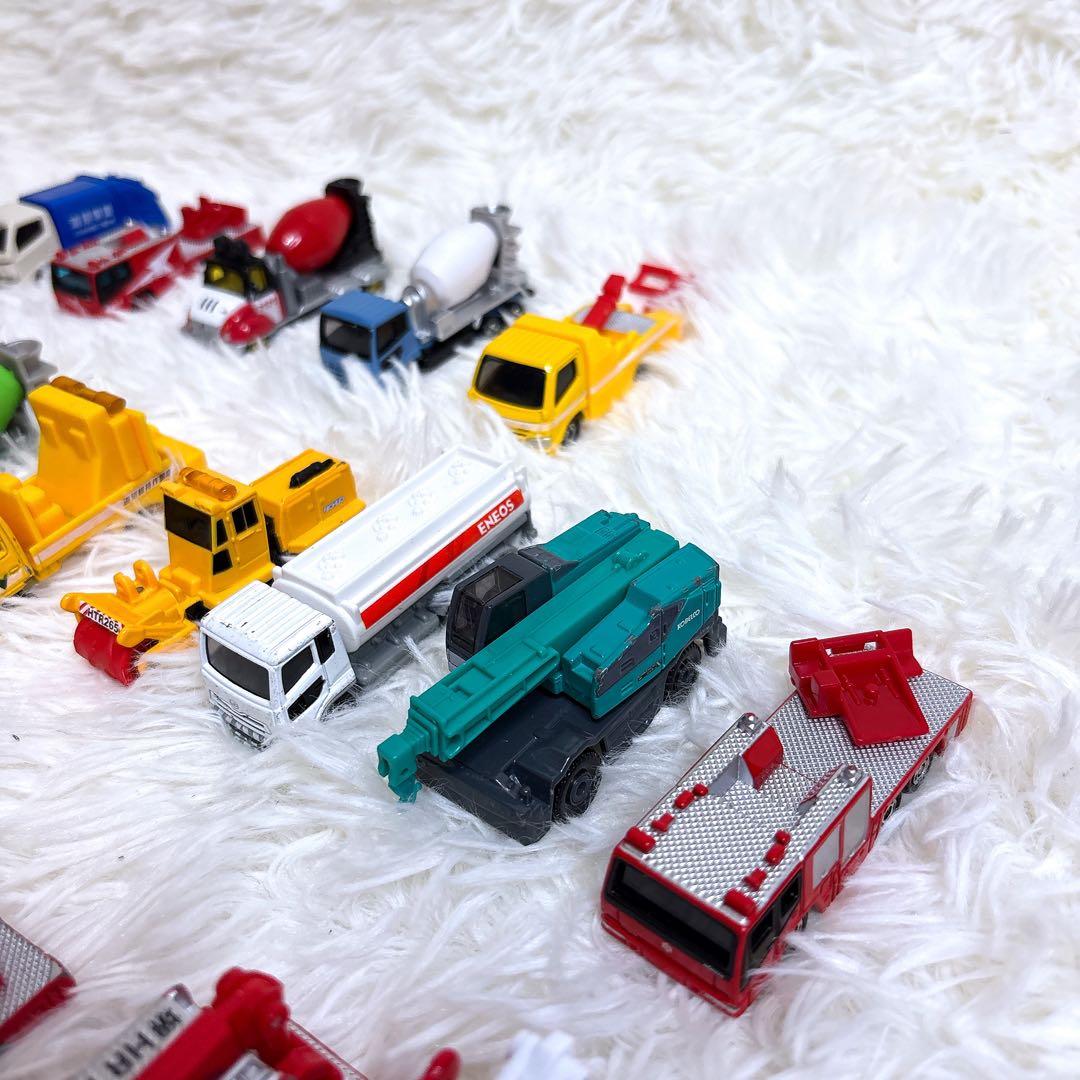 トミカ TOMICA 働く車 28台セット 消防車 救急車 工事車両 まとめ