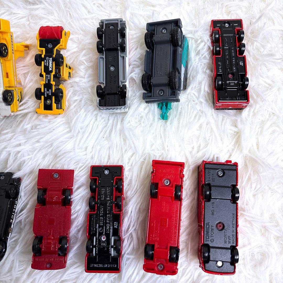 トミカ TOMICA 働く車 28台セット 消防車 救急車 工事車両 まとめ
