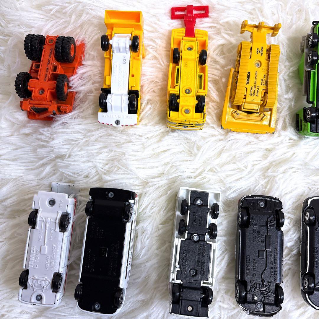 トミカ TOMICA 働く車 28台セット 消防車 救急車 工事車両 まとめ