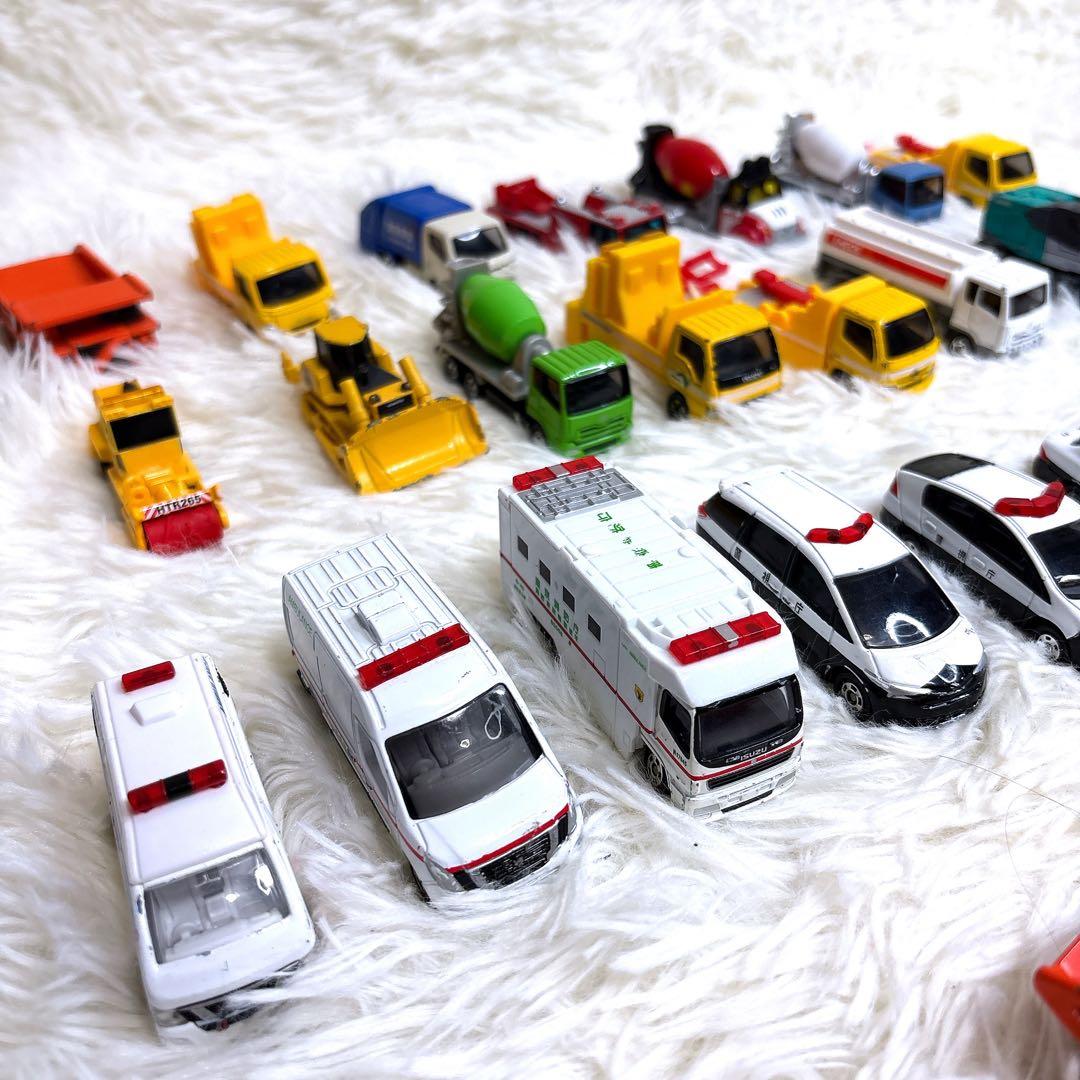 トミカ TOMICA 働く車 28台セット 消防車 救急車 工事車両 まとめ