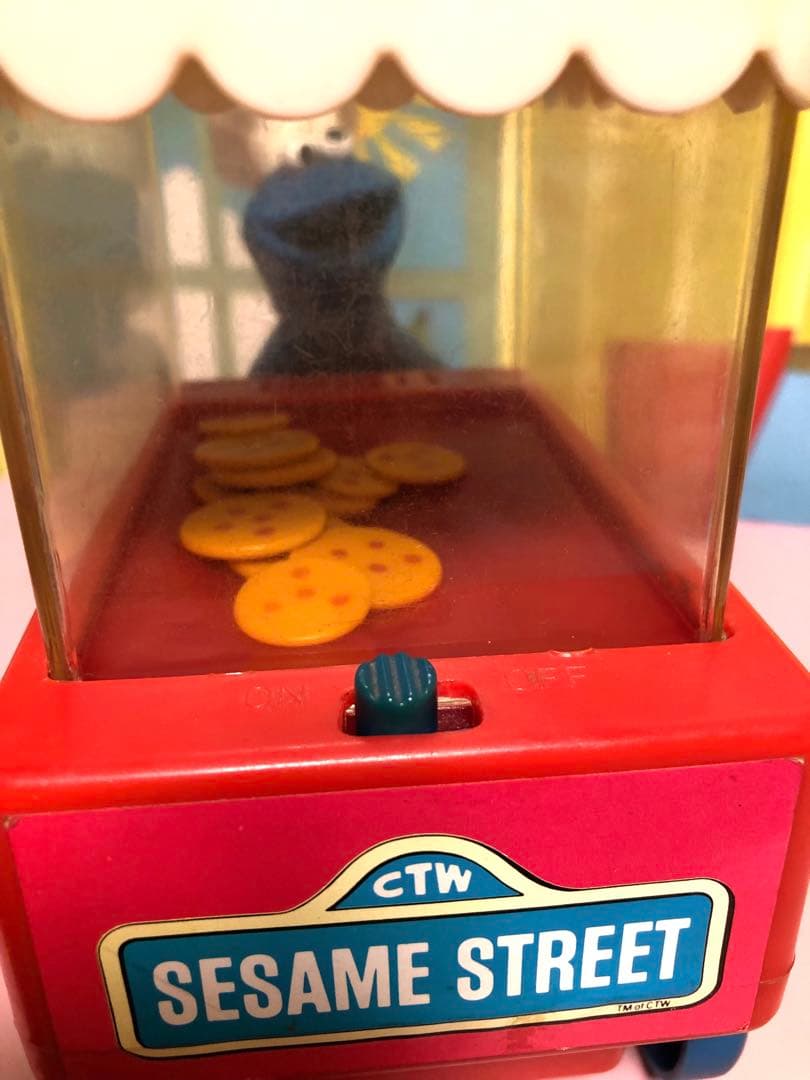 セサミストリート　クッキーモンスターのクッキーワゴン　ヴィンテージ