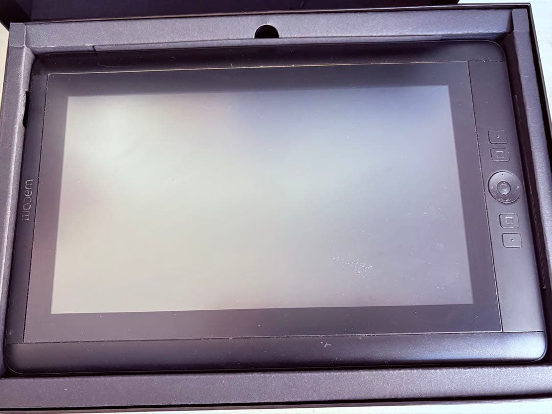 液タブ・ペンタブ Cintiq13HD