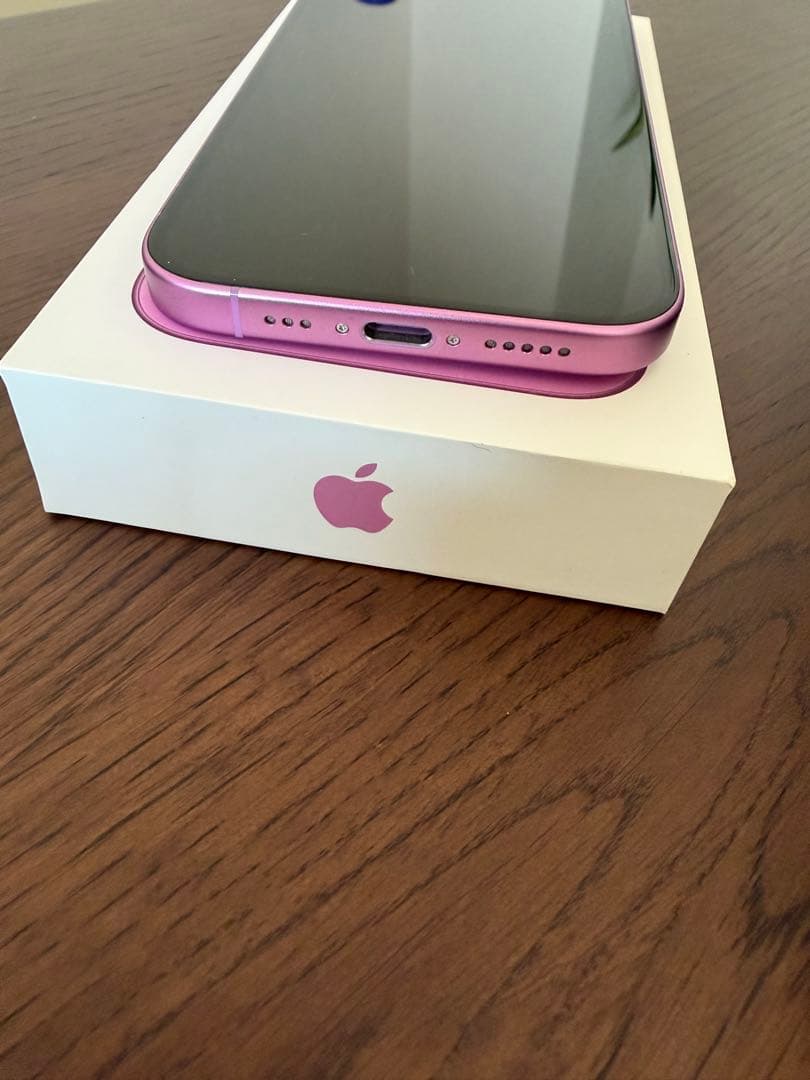 【値下げ・美品】iPhone 16 256GB ピンク