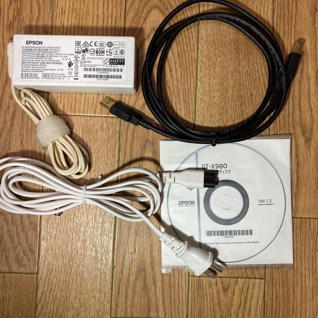 r*a様 EPSON GT-X980 フィルムホルダー付 傷多い 電源接触不良