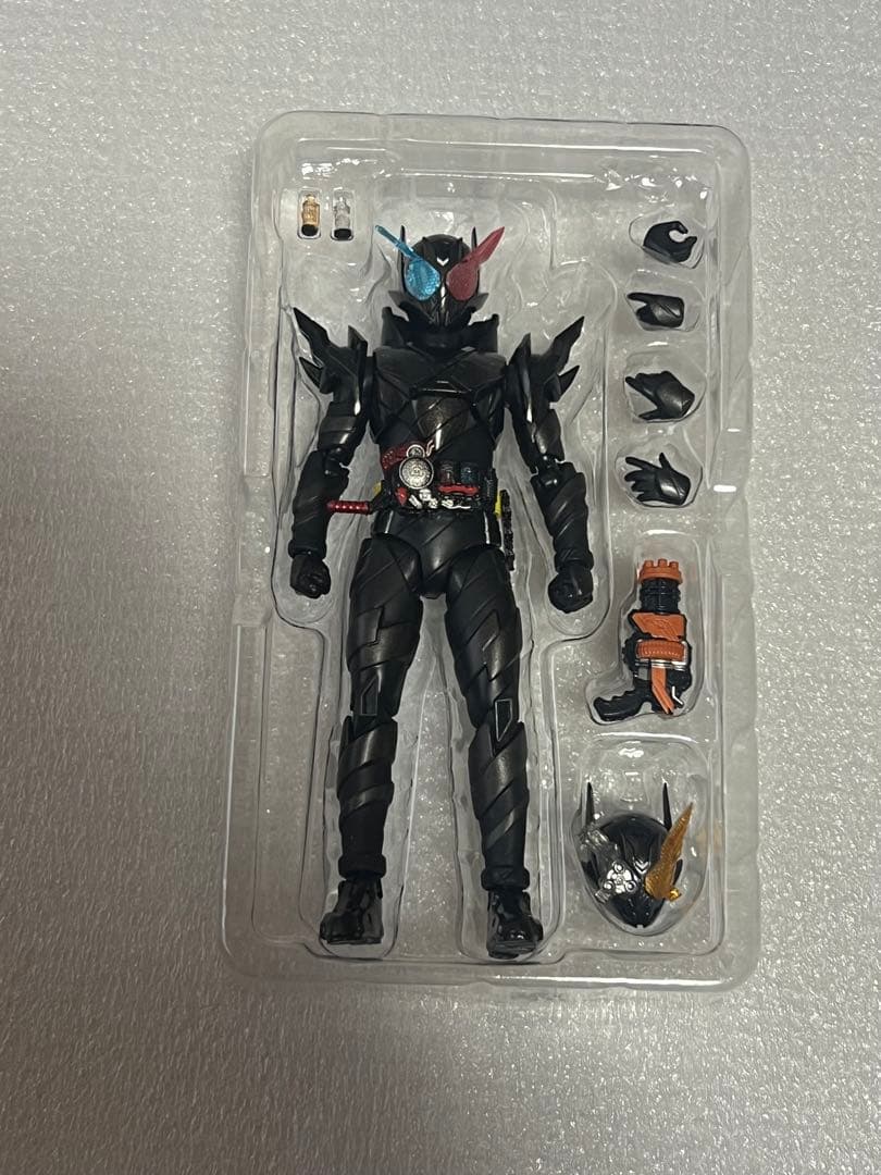 フィギュアーツ 仮面ライダービルド　ラビットタンクハザード