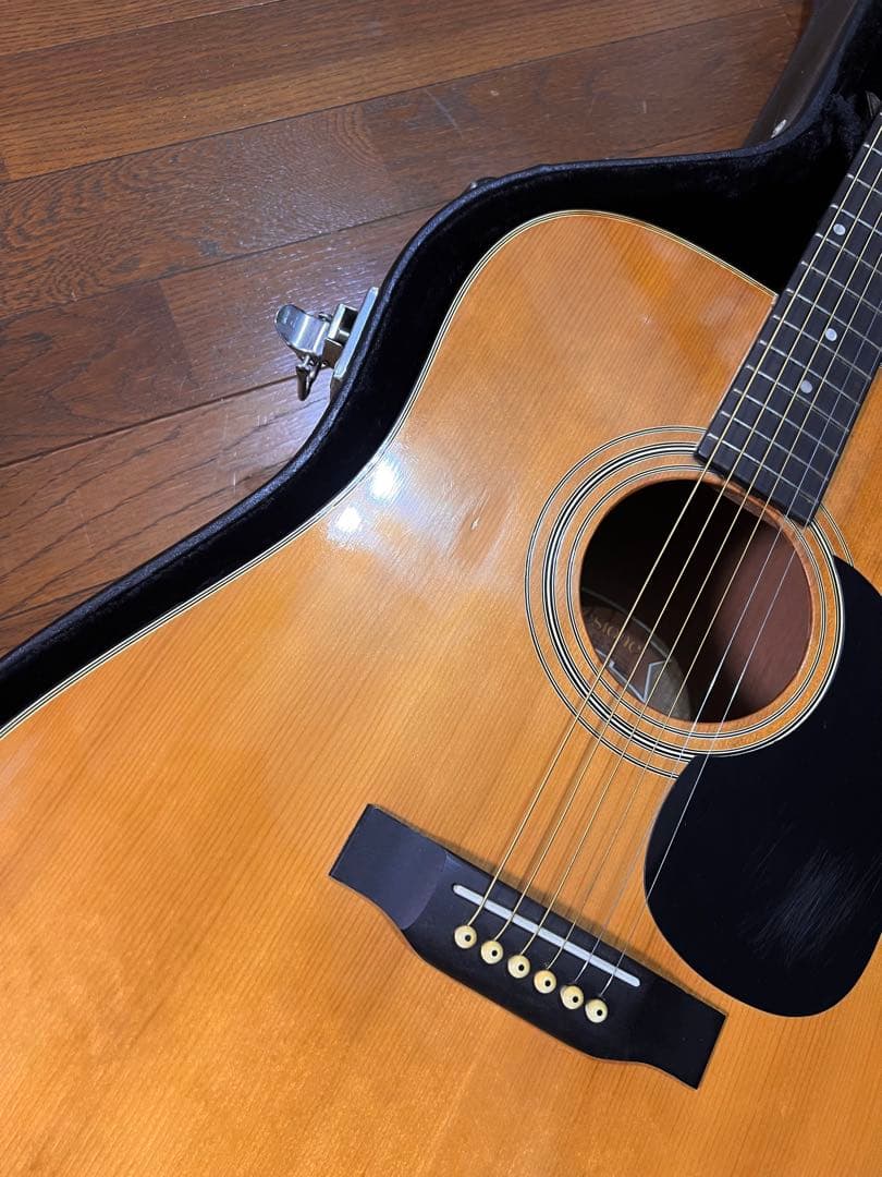 ハードケース付き Westone アコースティックギター